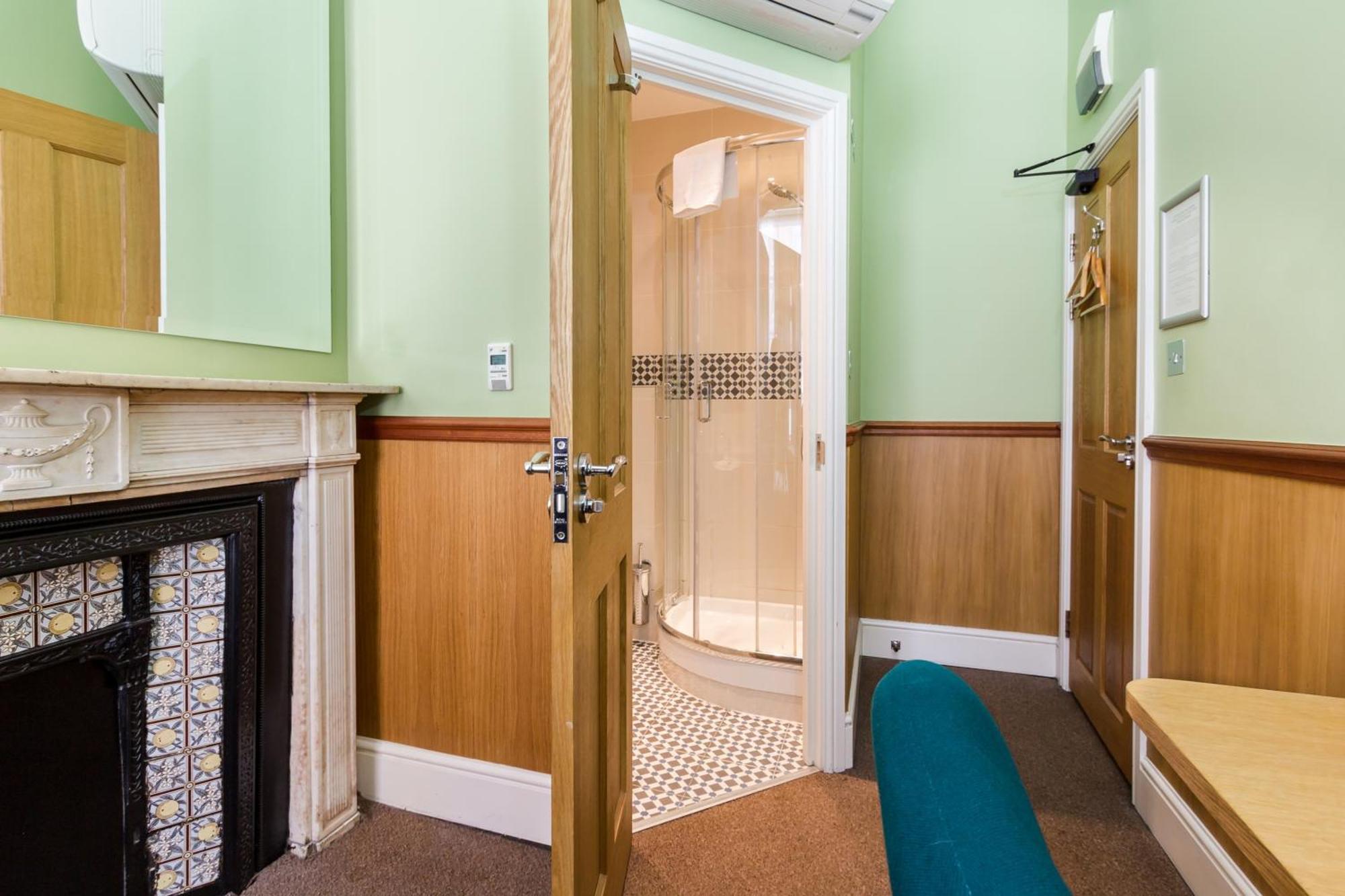 Gower House 3* Londra